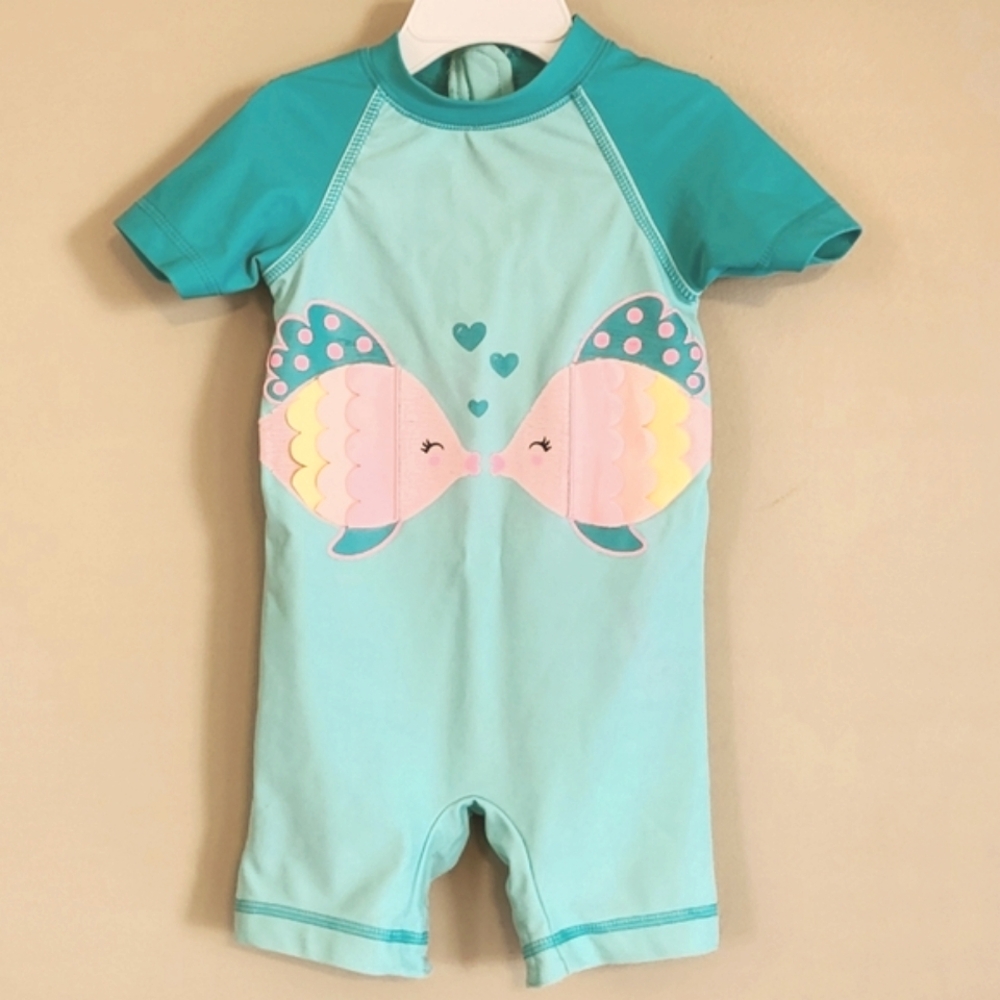 Rashguard swimsuit with fish design